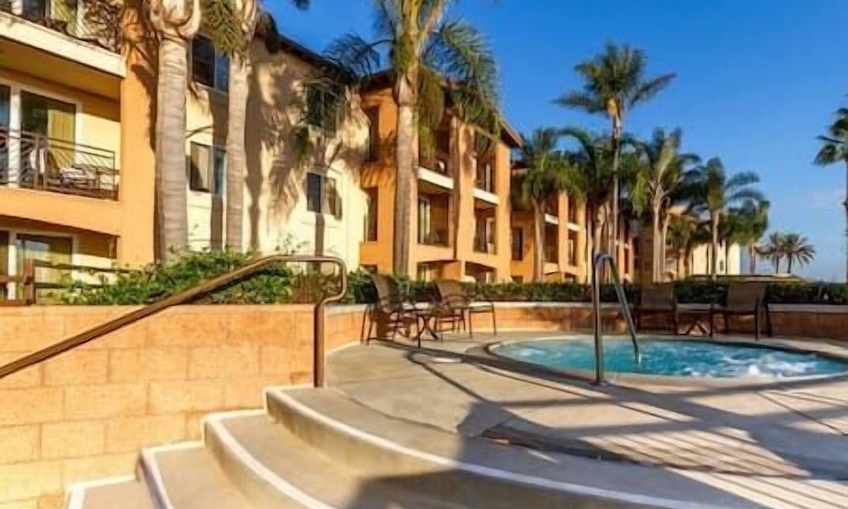 Carlsbad Resort | 1 Grand Pacific Palisades Resort,Hot Tub, Pool
