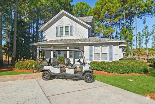 Laurel Grove House | 1369 Laurel Grove - The Crows Nest