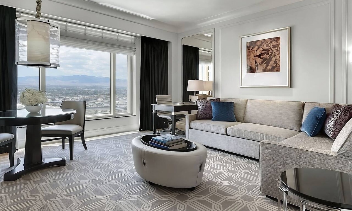 Las Vegas Hotel | 2 Luxury King Suite City View at Palazzo at The Venetian