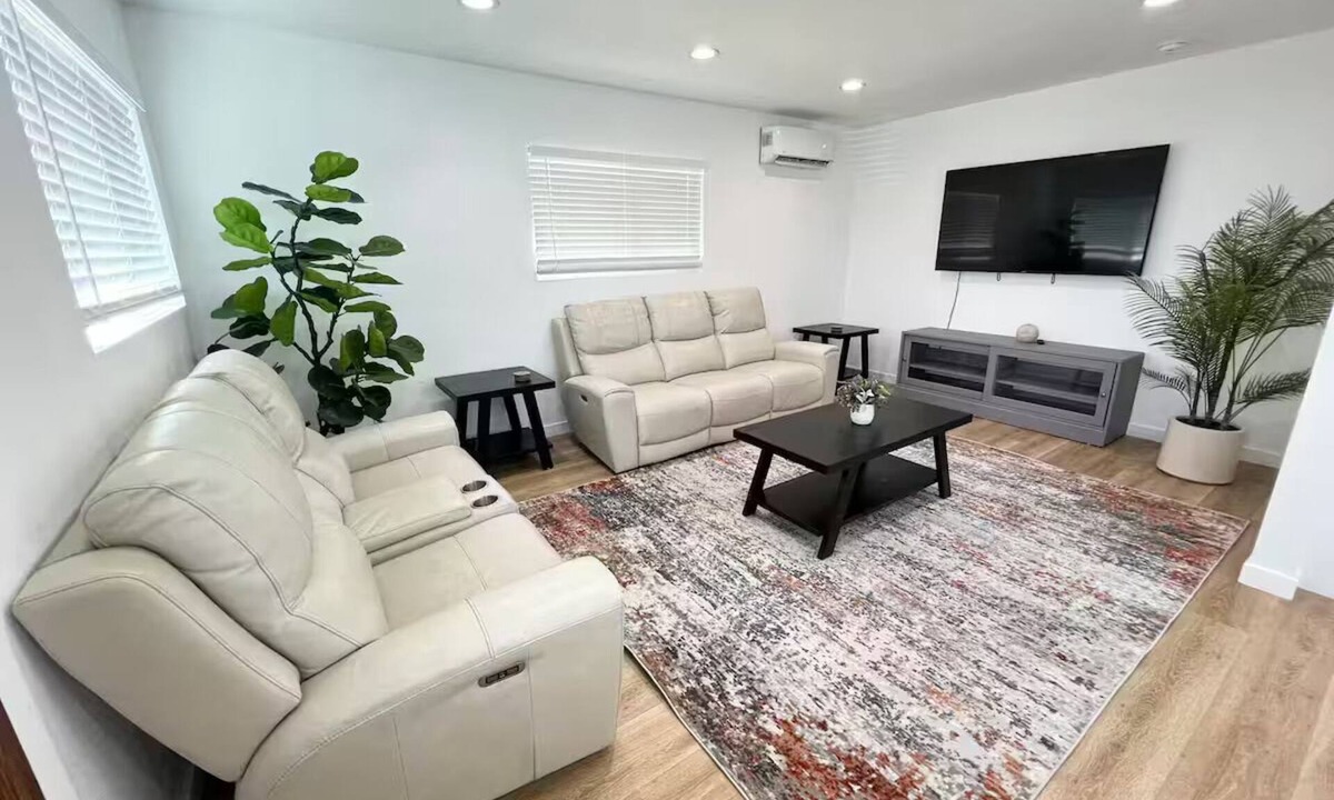 La Habra House | 3 Br House by Disneyland and LA