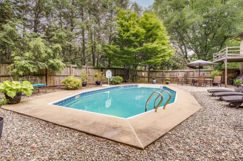 Eden House | 3 Mi to Downtown: Inviting Lancaster Home!