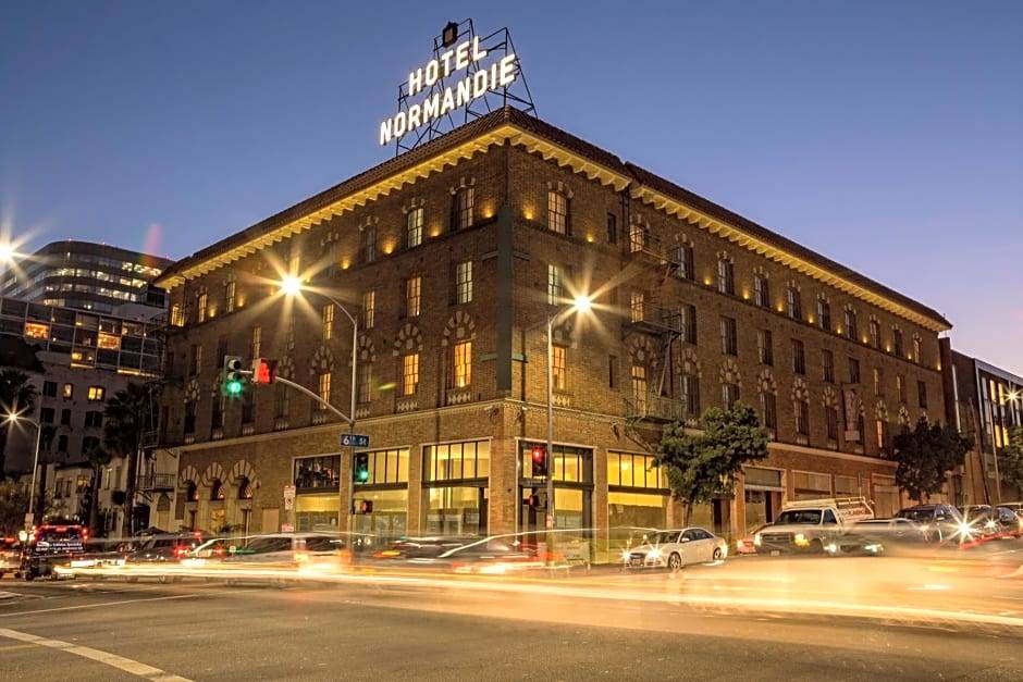 Wilshire Center Hotel | 3-Star Hotel ∙ Hotel Normandie - Los Angeles