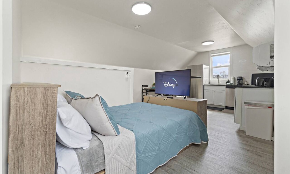 Nampa Apartment | 300Mbps°Smart TV°Full Kitchen°Self Check-In°W/D