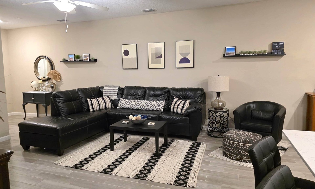 North Beach Condo | 3BR/2.5BA Home - 2 Queen+2 Single Bds - North Jax