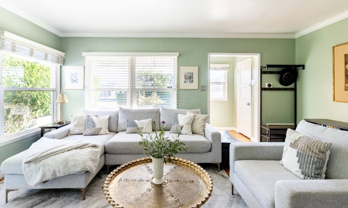 Westchester House | 3BR + Guesthouse + Large Yard & BBQ-FIFA Base Near SoFi & LAX Monthly Discount