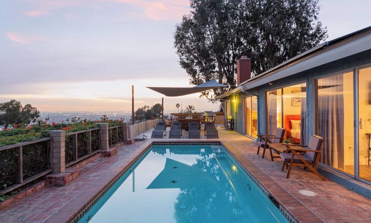 Whittier House | 4BR Modern Sunset Home w/Outdoor Deck, Heated Pool & BBQ