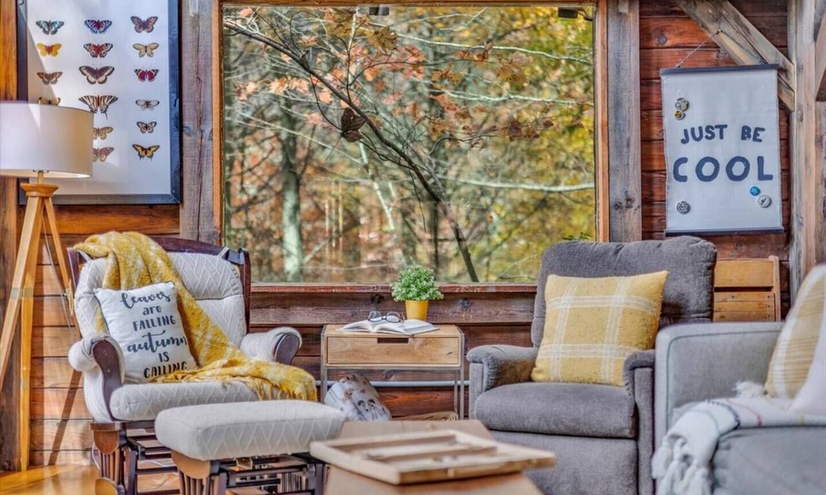 Ellijay Cabin | A Cabin Beneath the Stars: Creek & Seclusion