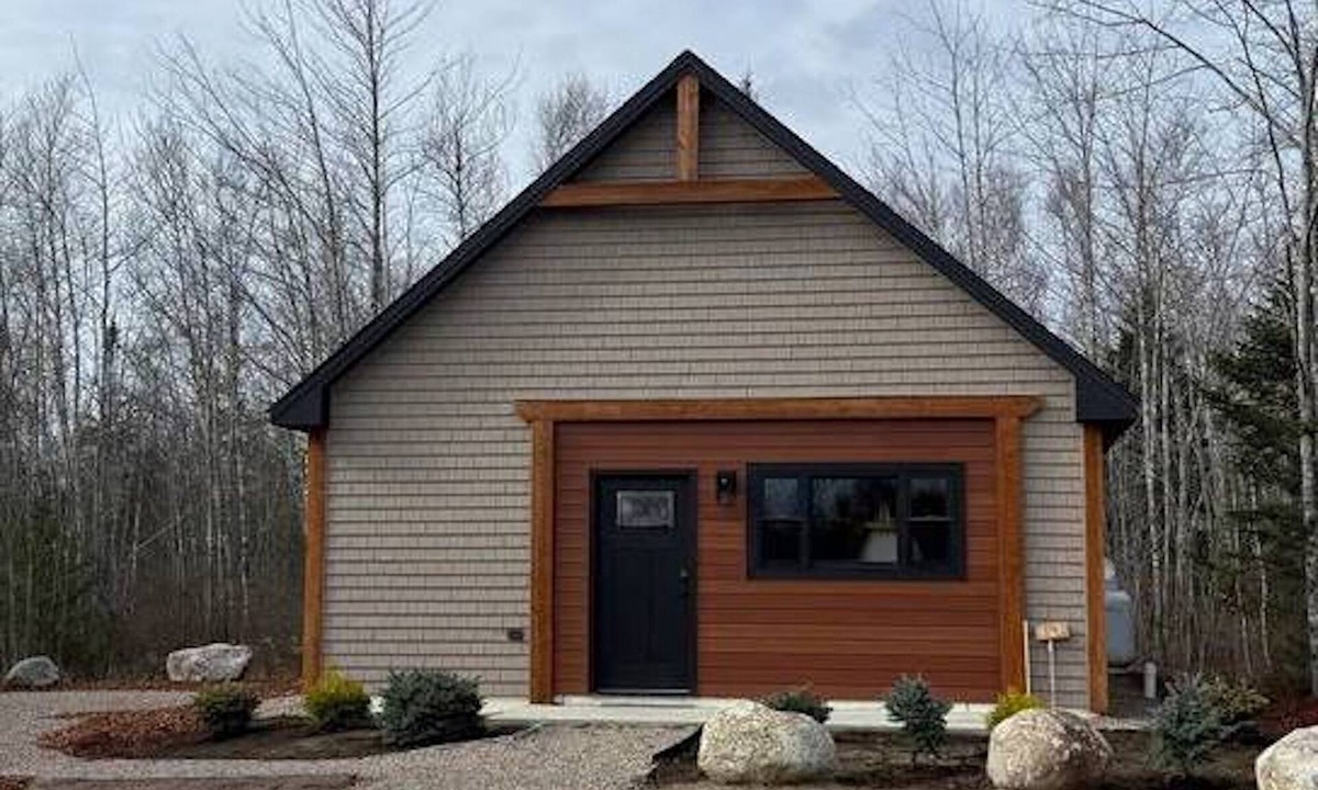 Trenton Cottage | Acadia Timber Cottages #47 - Minutes to Acadia National Park!
