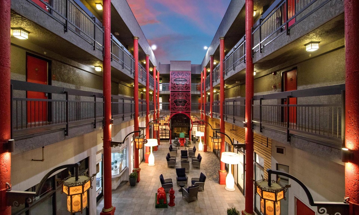 Chinatown Hotel | Aiden Los Angeles Downtown Dragon Gate Inn