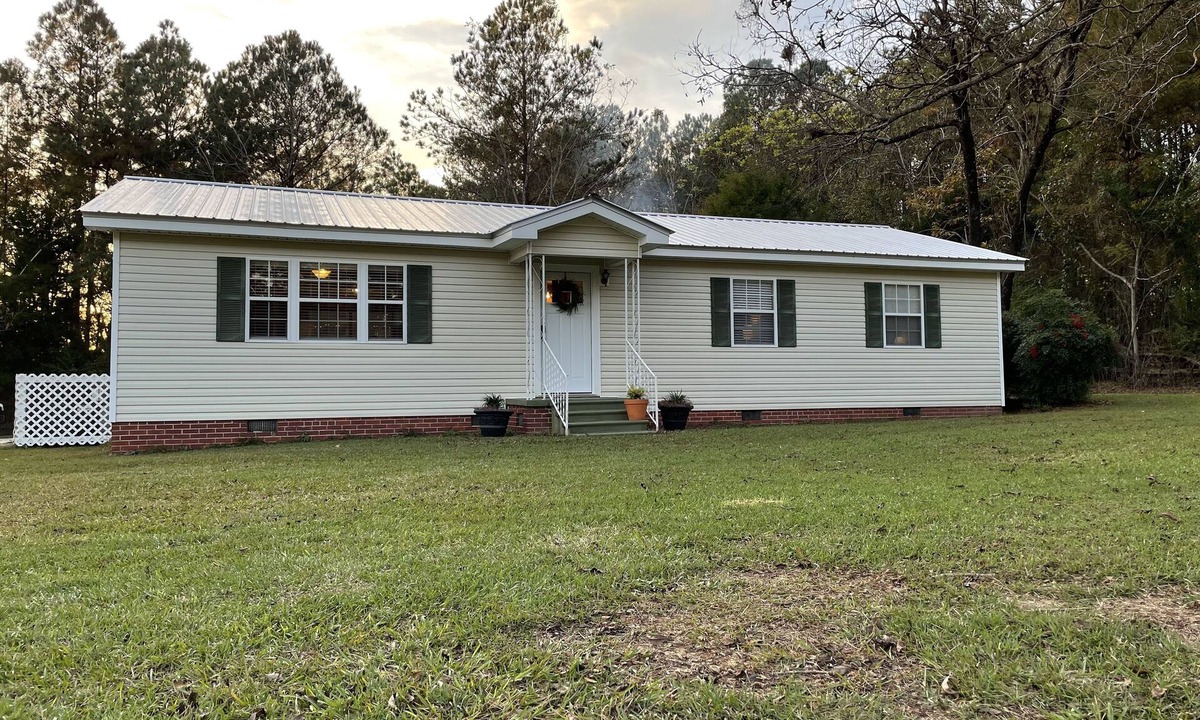 Wing House | Alabama cabin located in the National Forest, ATV Park, and Beaches!