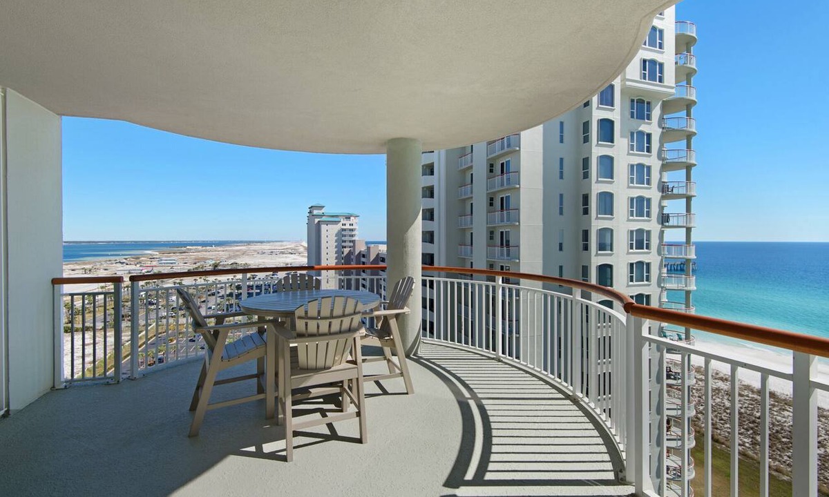 Navarre Beach Condo | Beach Colony West 12A Gulf-Front 3 BD/3BA w/Beach Service & Onsite Management