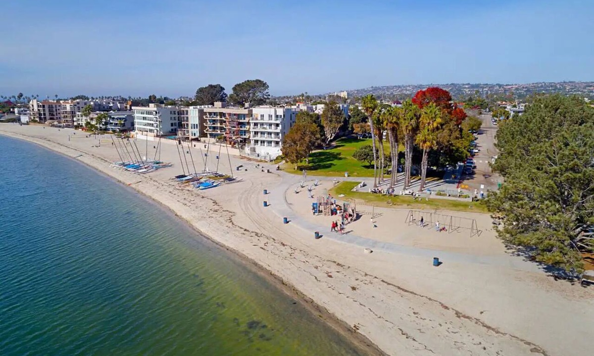 Crown Point Condo | Beach Front Home, Hot Tub, View, Parking!