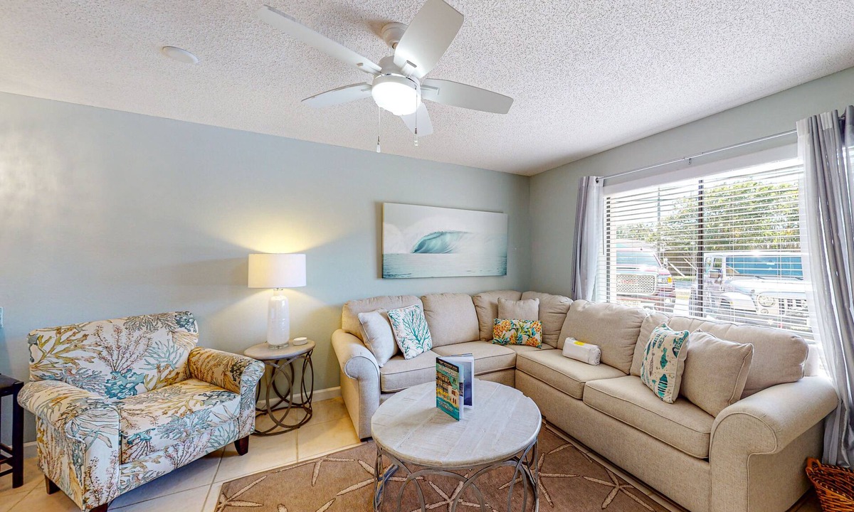 Miramar Beach Condo | Beach-themed condo w/shared pool, easy beach access, patio & outdoor dining area