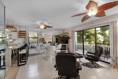 Seagrove Beach House | Beachwood Villas 7G