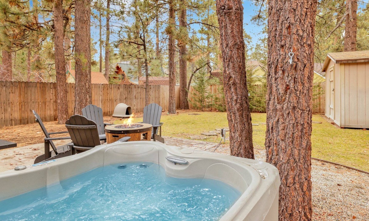 Boulder Bay Cabin | Beary Cozy Cabin #2315