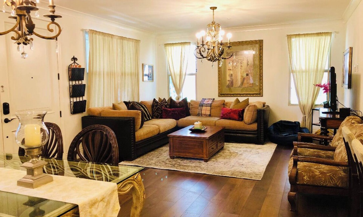 Stonegate Condo | Beautiful Condo in Great Irvine California