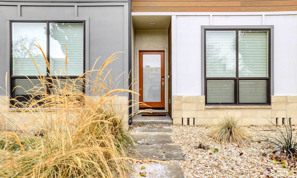 Downtown Boise Apartment | Beautiful Townhome - Steps to Downtown Boise!