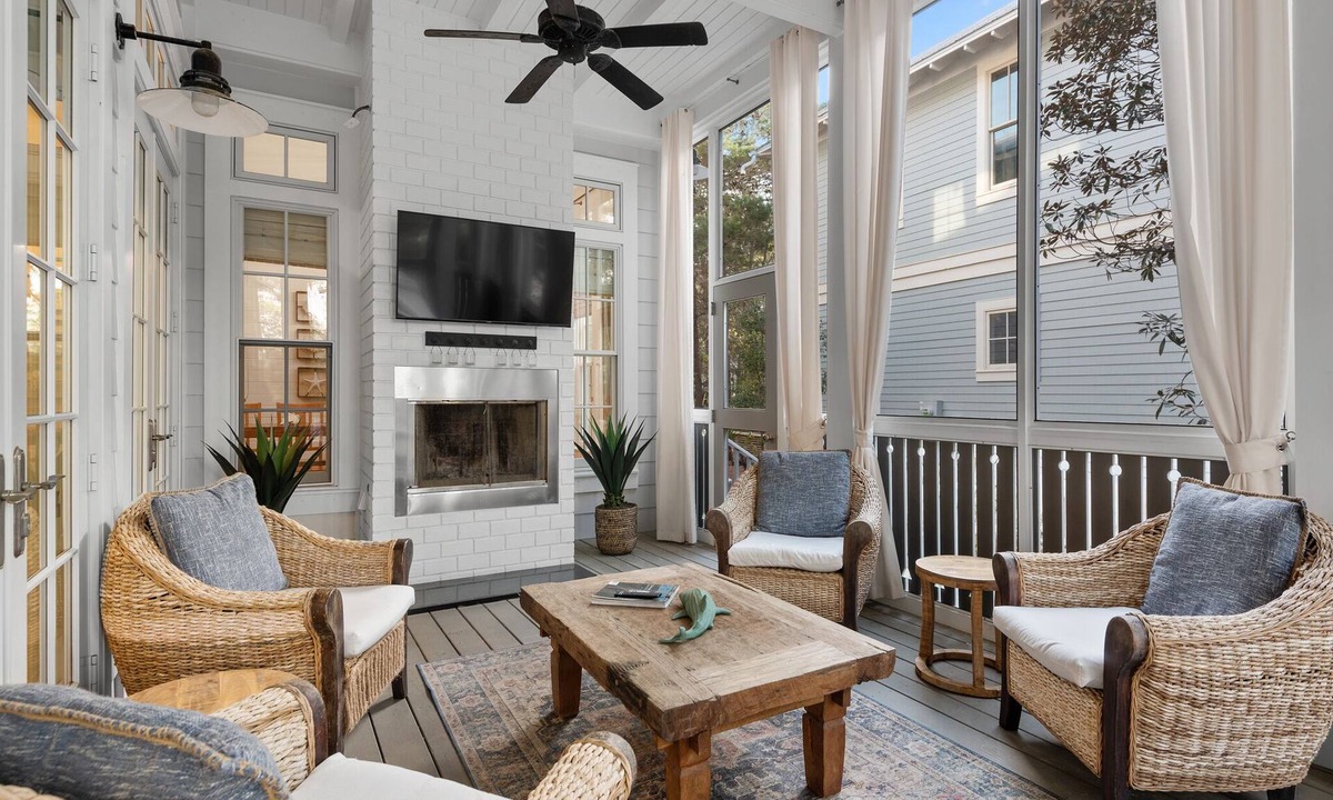 Cottage District House | Best of Both: Beautiful 5 Bedroom Watercolor Home + Prime Location + Bikes