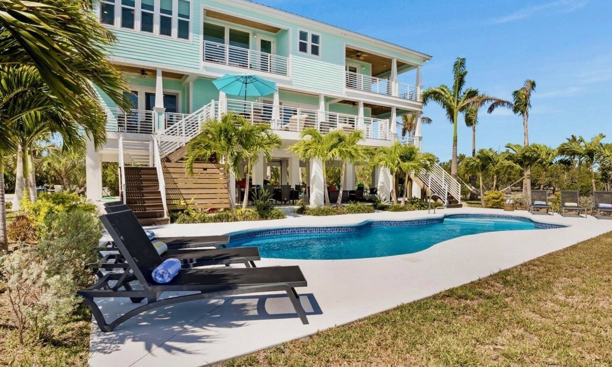 Sugarloaf Shores House | *BLUE HORIZON @ SUGARLOAF SHORES* Waterfront Home & Pool + LAST KEY SERVICES…