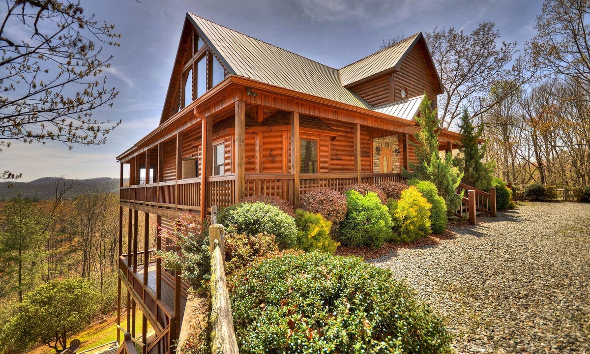 Blue Ridge Cabin | Blue Jay Cabin - Mountain Tops