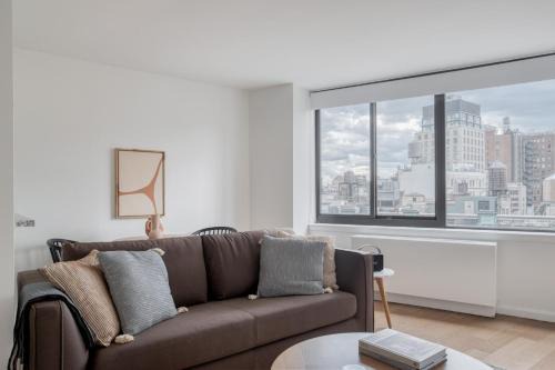 Union Square Apartment | Blueground Flatiron elevator gym nr park NYC-1173