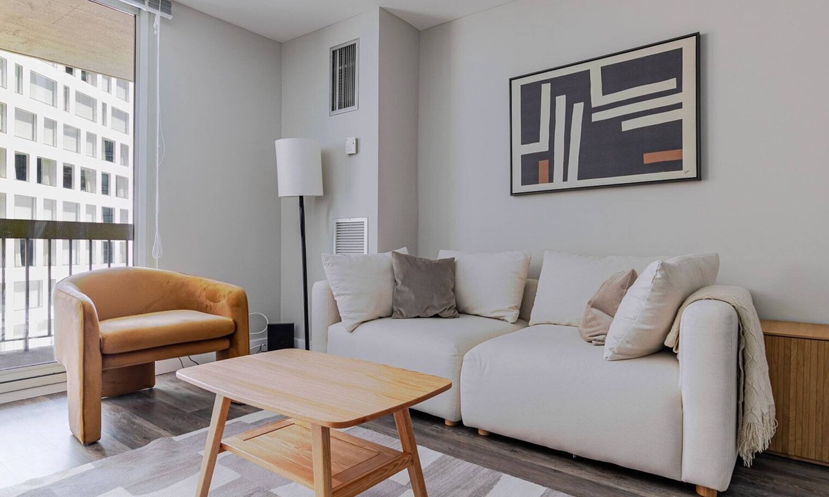 Rush and Division Apartment | Blueground | Rush & Division, rooftop, nr Lake Shore