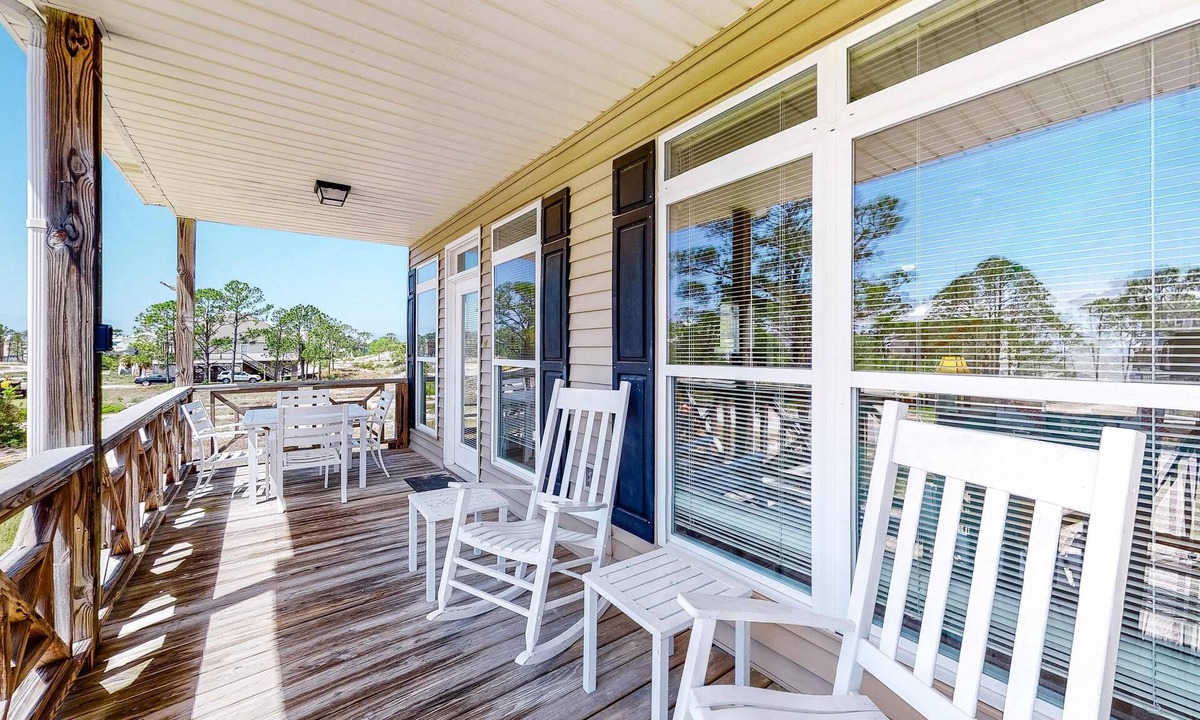 Audubon Place Condo | Bright duplex with two full kitchens, large decks, and private washer/dryers