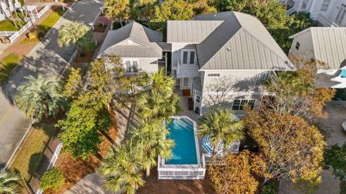 Crystal Shores House | Calico Scallop by AvantStay