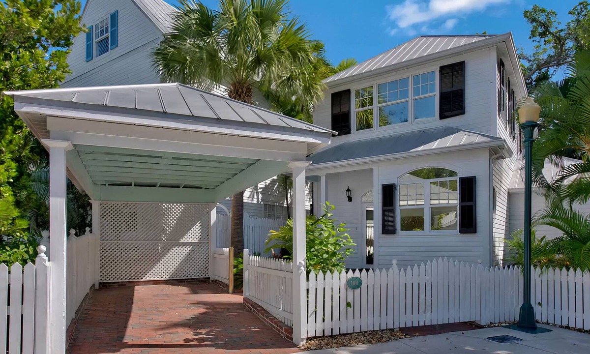 Bahama Village House | Casa Cristol- Family and Pet Friendly - Classic KW Charm Superb Location!