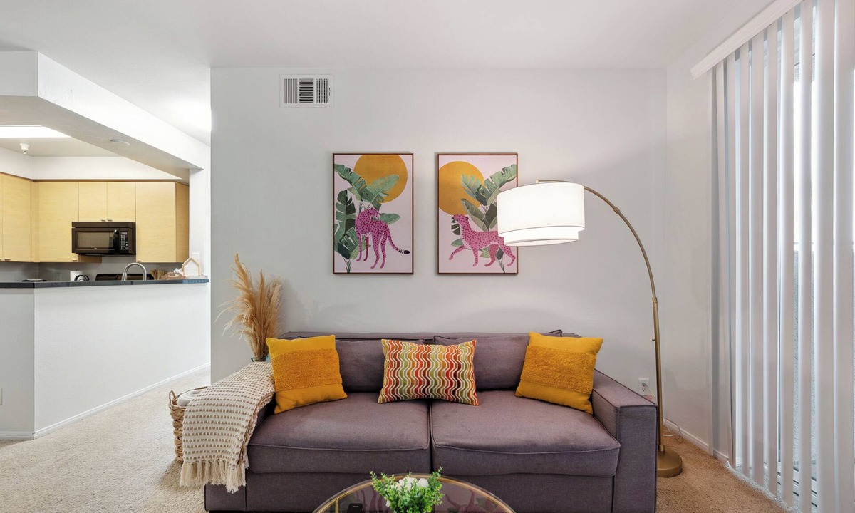 Del Rey Apartment | Charming 2-bedroom in marvelous Marina del Rey with gym, pool! Free parking!