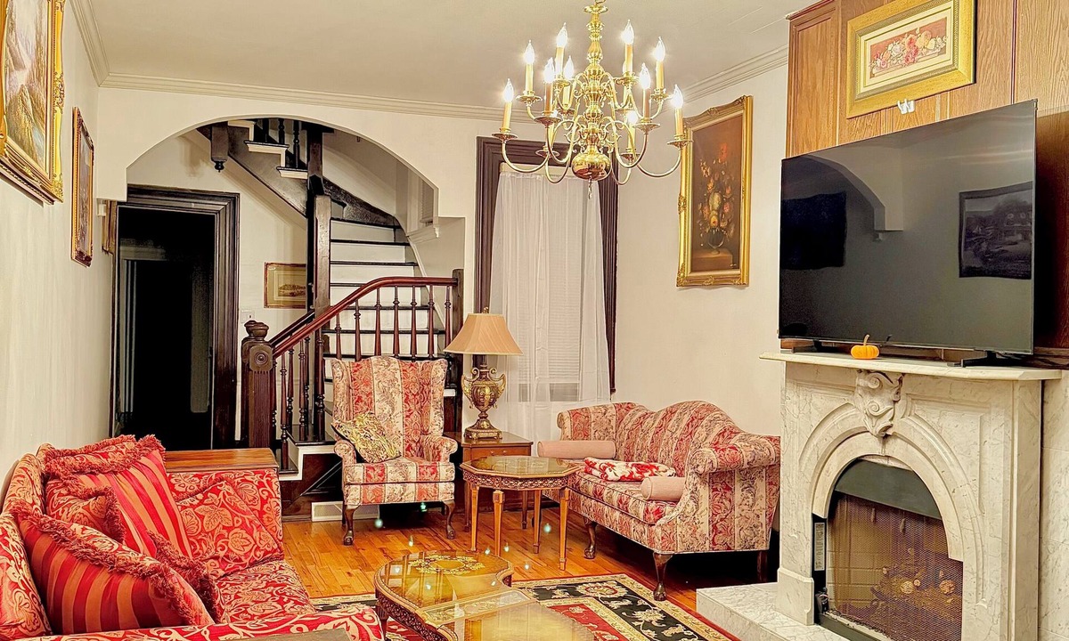 Downtown Harrisburg House | Charming Downtown Harrisburg Victorian Home- Walkable & Central