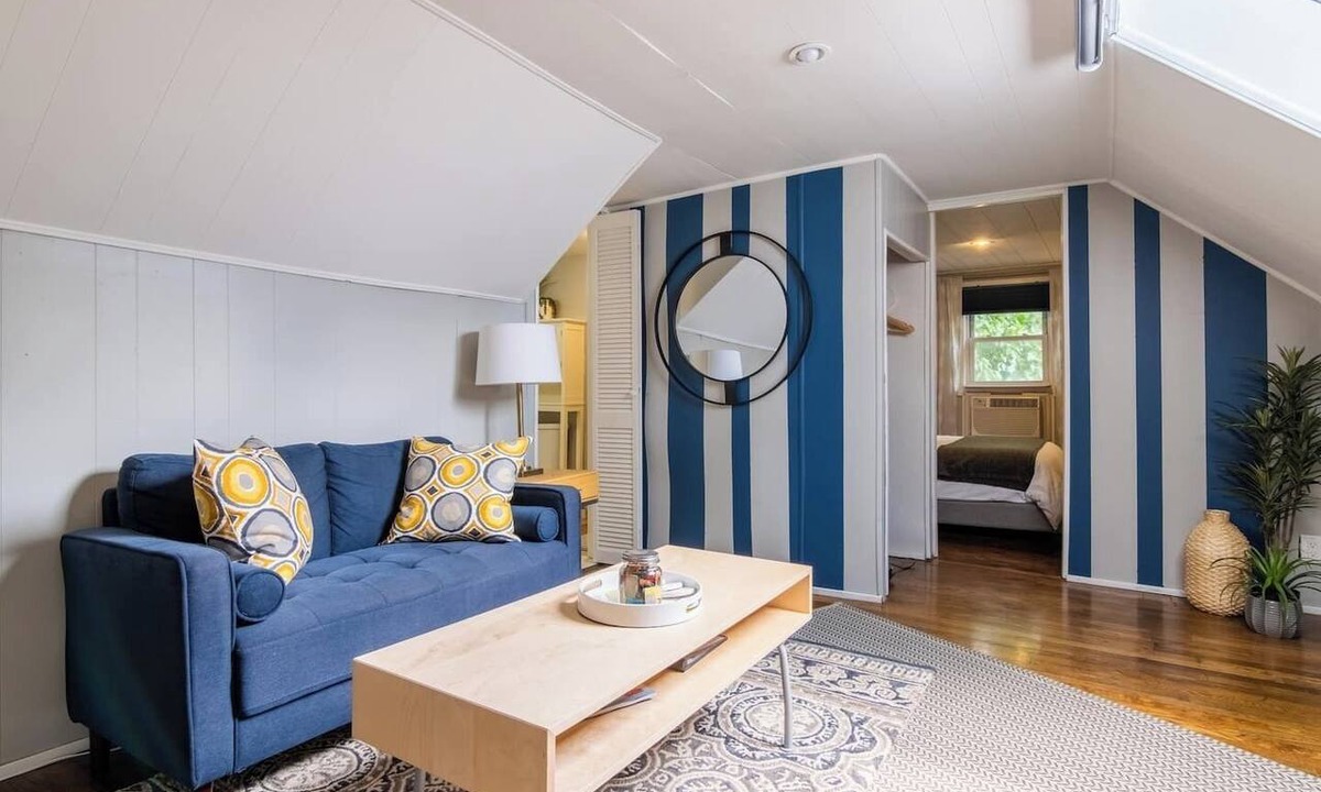 West Plaza Apartment | Charming Hideaway in Westport | 16