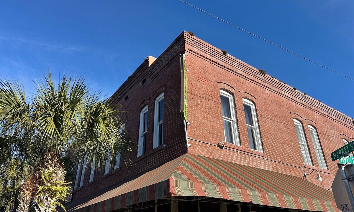 Historic Downtown Apalachicola Apartment | Charming pet-friendly suite in the heart of historic downtown Apalachicola