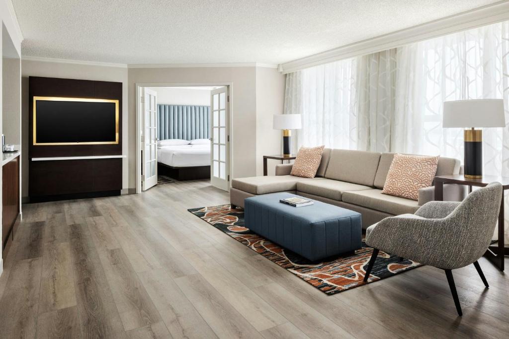 Deerfield Hotel | Chicago Marriott Suites Deerfield