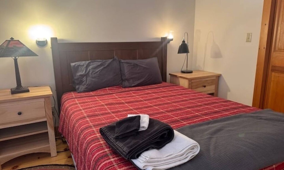 Rangeley Cottage | Cinnamon Bear House - A Nature Lovers Dream