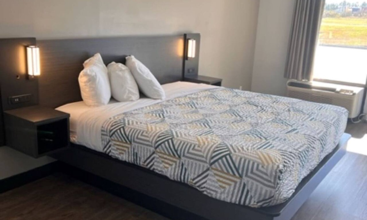 Dublin Hotel | Clarion Pointe