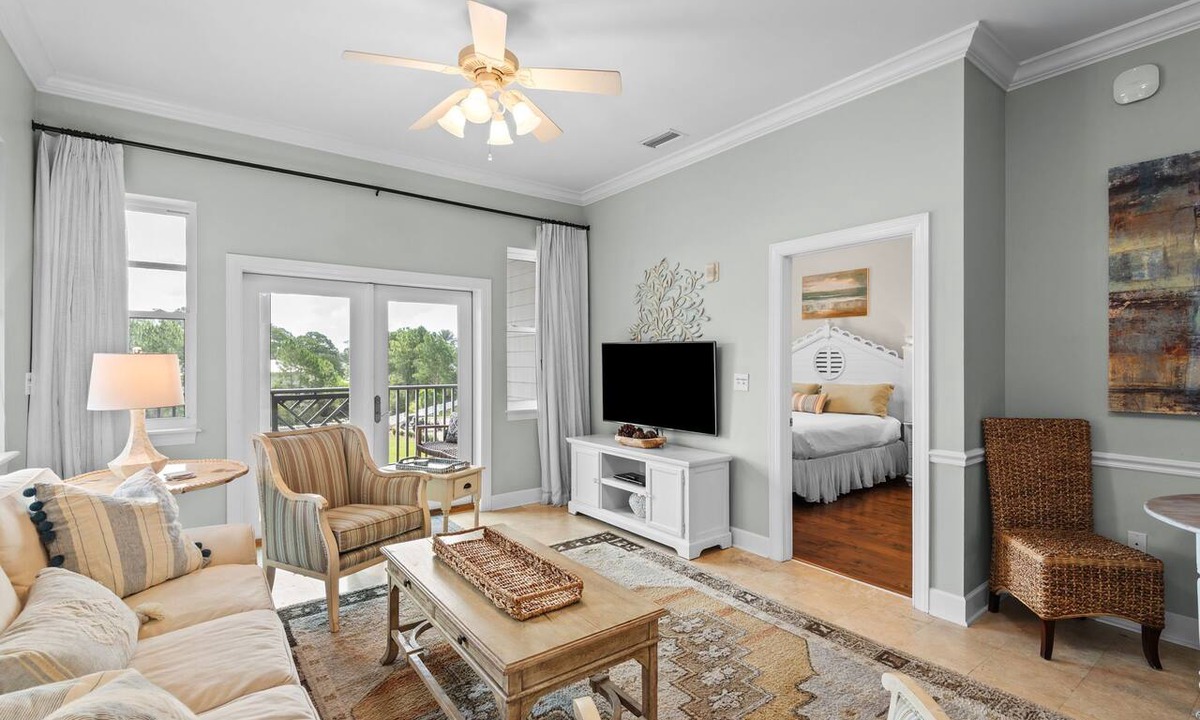 Seagrove Beach Condo | Coastal Condo for 6 w/Pool, 6 Mins to the Beach + Free Attraction Tickets!