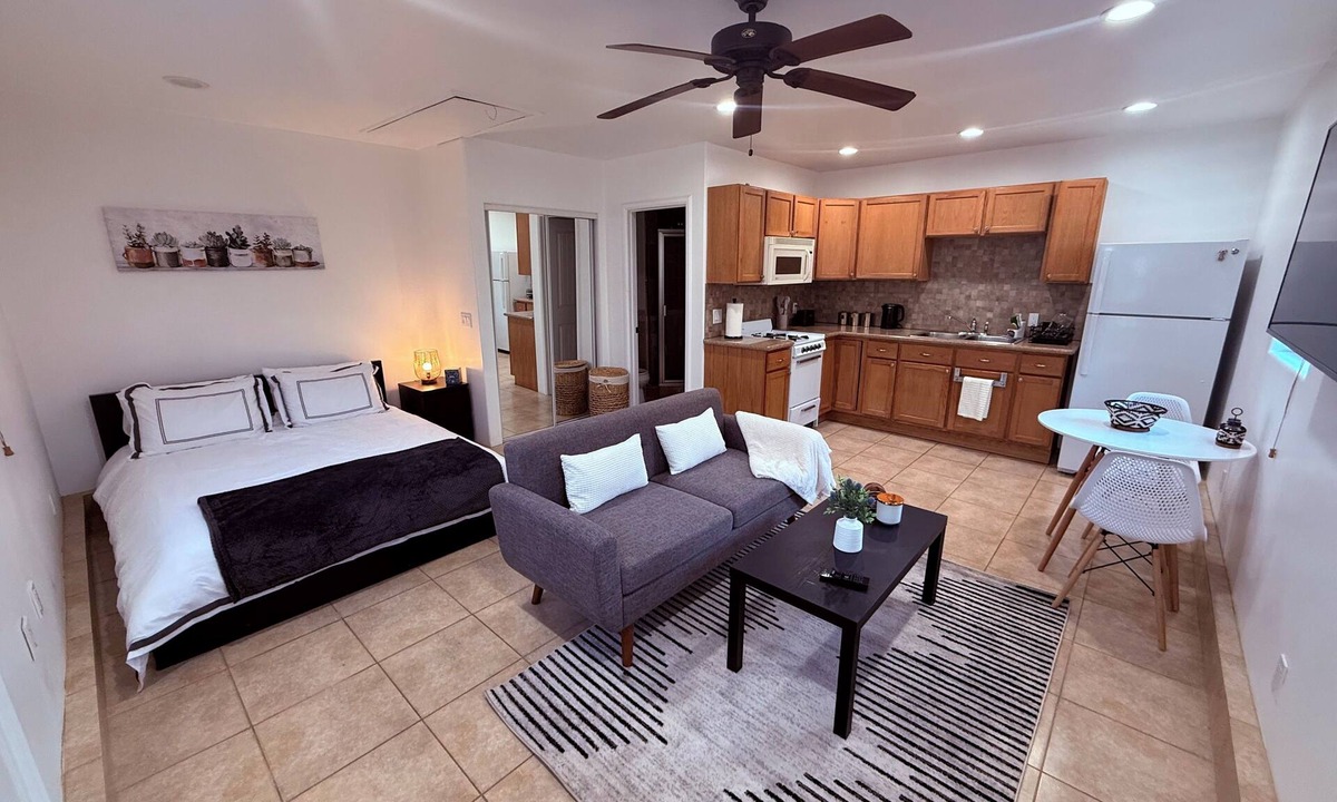Sherman Oaks Apartment | Comfort Studio Near 101/405