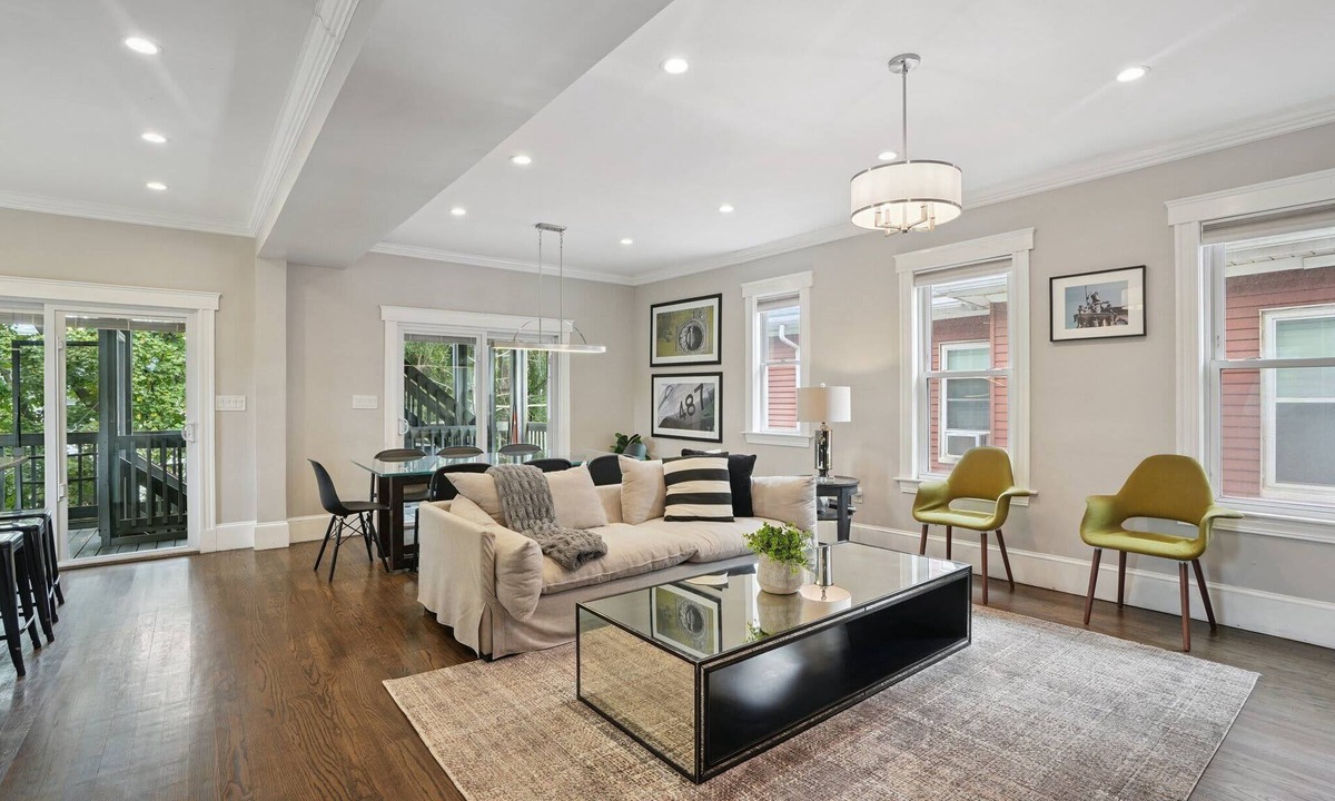 Dorchester House | Contemporary Boston Duplex | Near the T