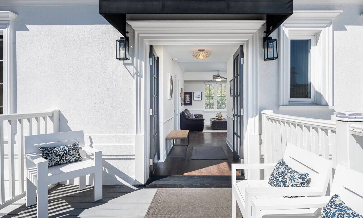 Coronado Condo | Coronado Crown Villa 2- Last Chance for July | Walk to Beaches, Dining & Everyth