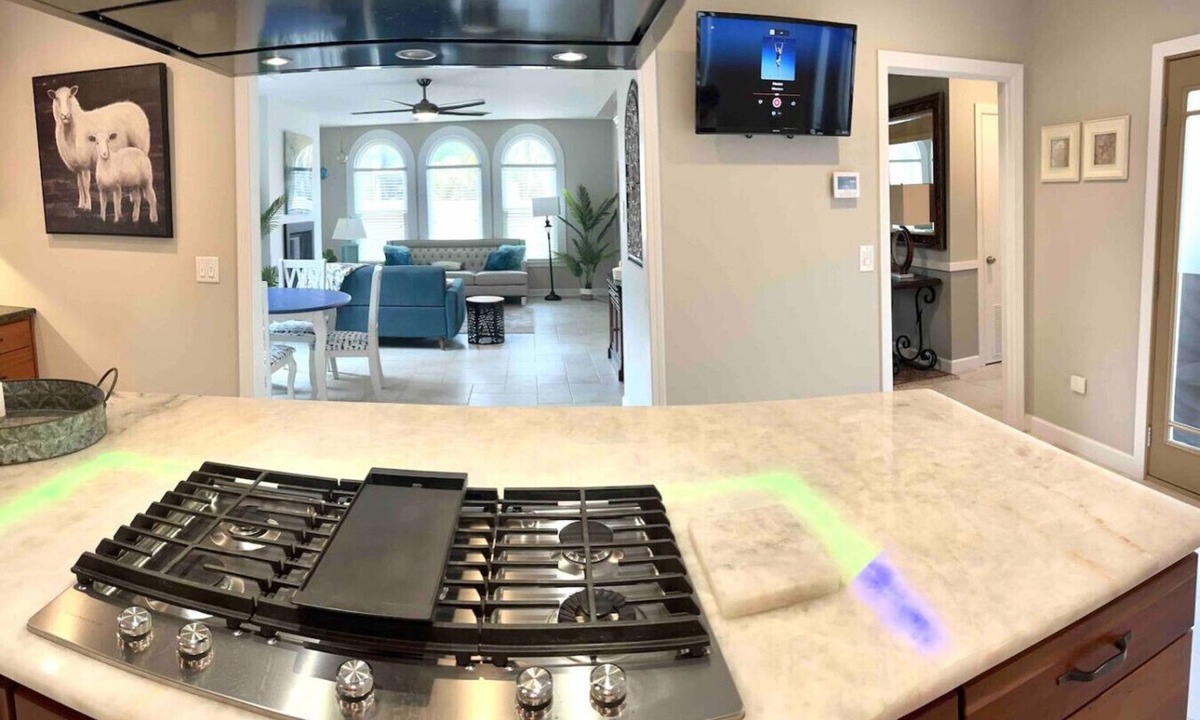 Warrington House | Country Club Estate close to NAS - EV charger