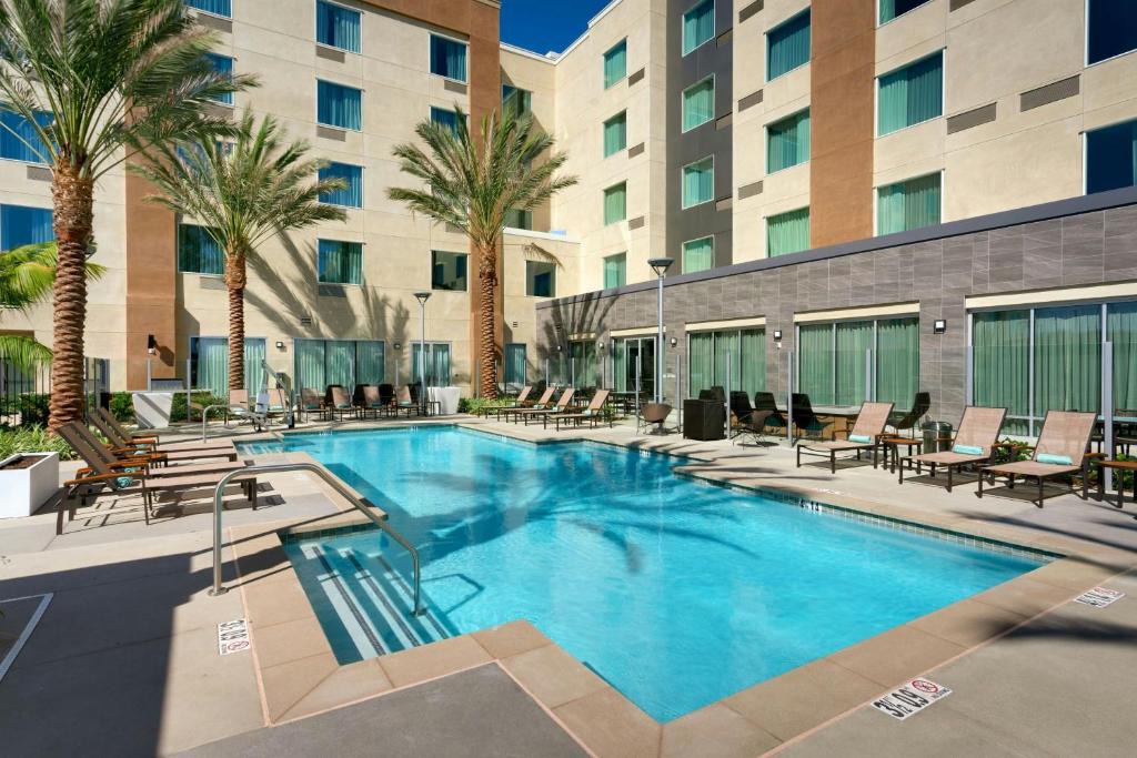Hawthorne Hotel | Courtyard by Marriott Los Angeles LAX/Hawthorne