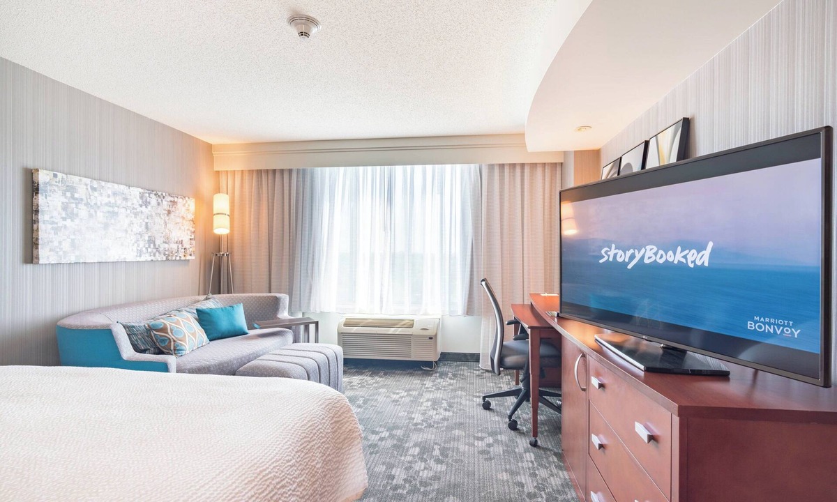 Downtown Hotel | Courtyard Silver Spring Downtown
