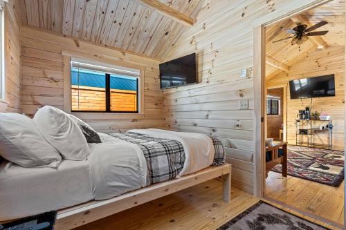 Bethel House | Cozy ski cabin #1, Hot Tub , 2 bedroom