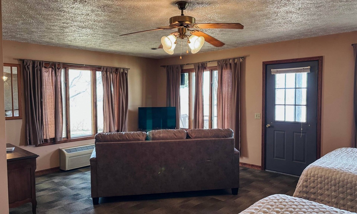Golconda House | Deluxe Suite - Bungalow overlooking on the Bluff!