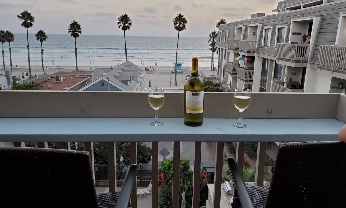 Townsite Condo | Direct Ocean View Condo