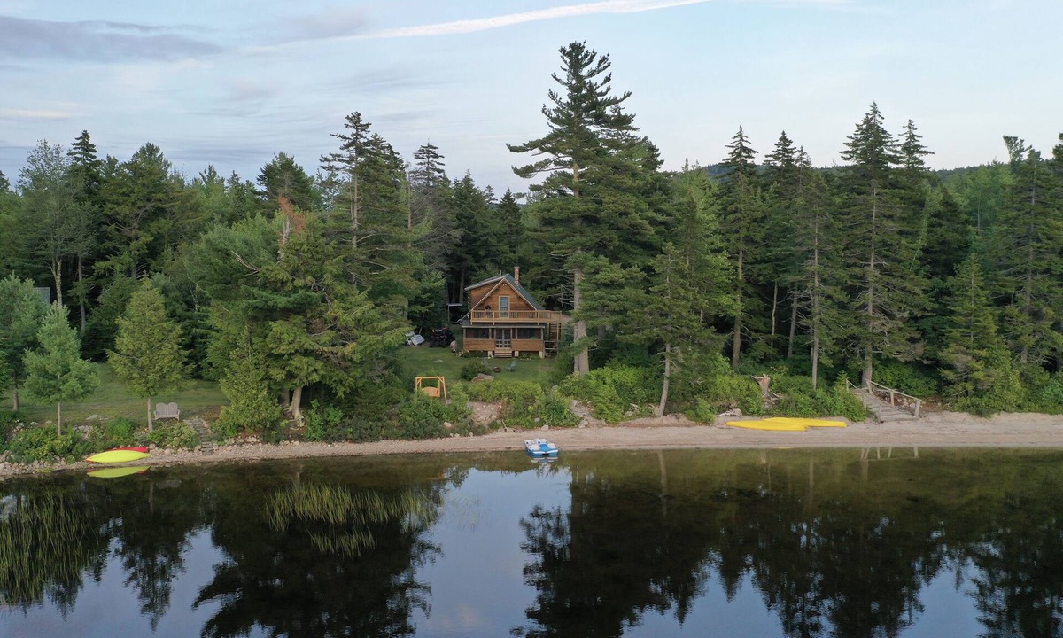 Sullivan Cabin | Dog-Friendly Pond Retreat- Hike, Swim Relax, Repeat!