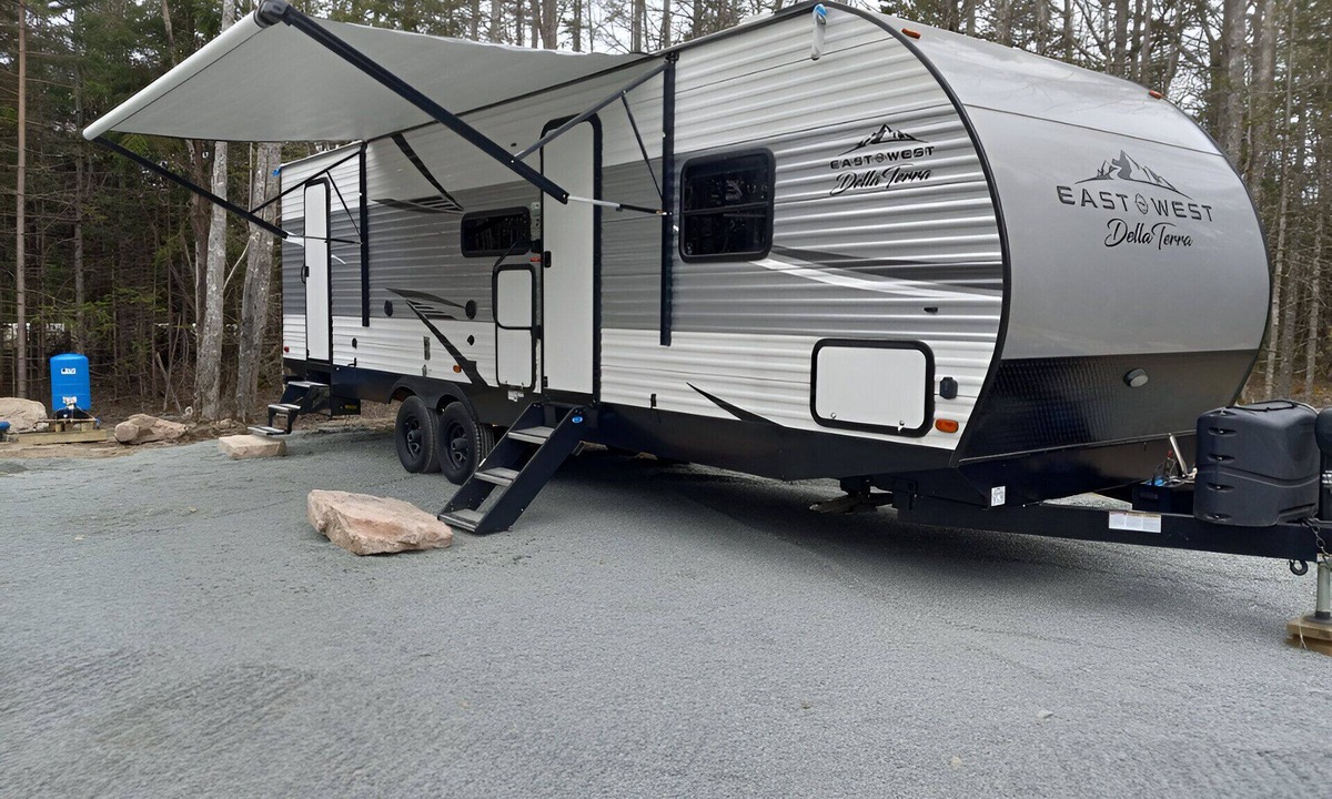 South Gouldsboro House | Elegant and spacious RV minutes from Acadia National Park on Schoodic