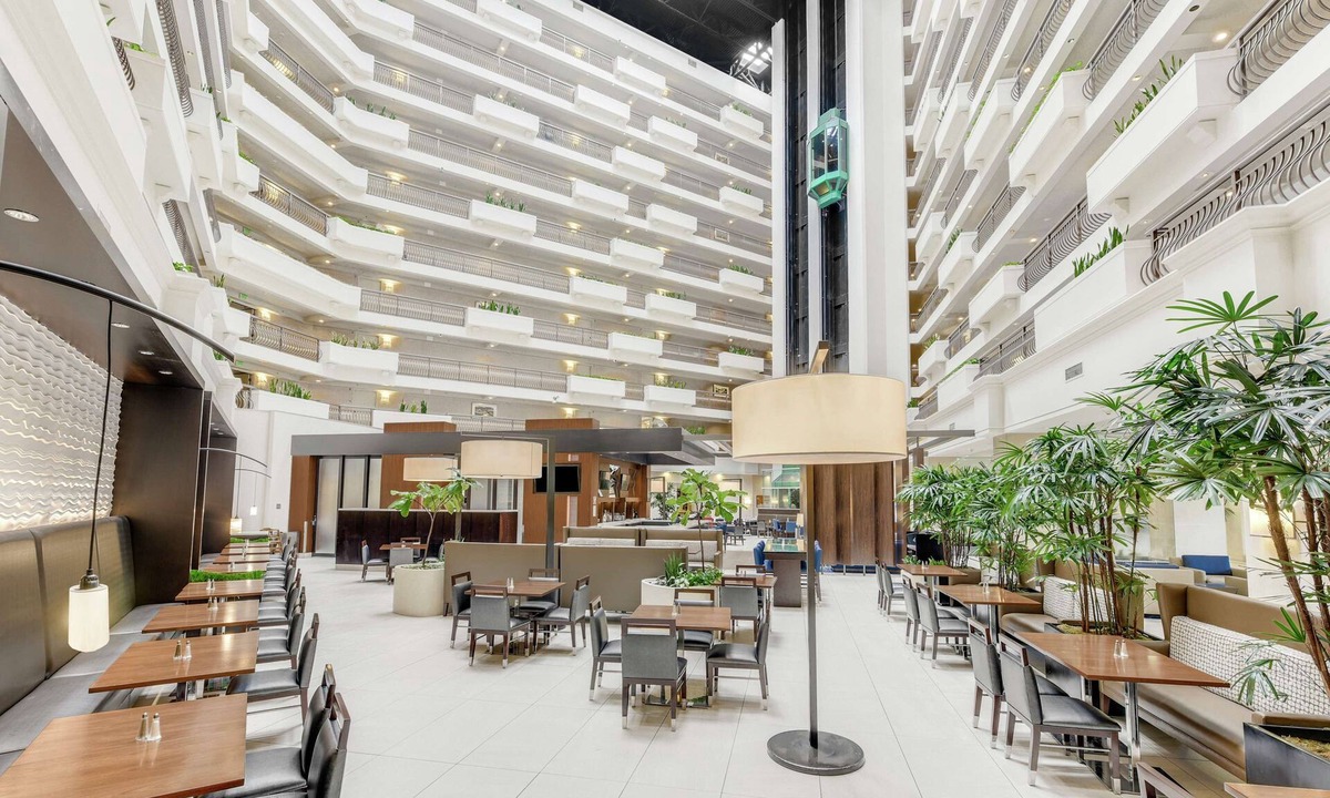 Orange Hotel | Embassy Suites by Hilton Anaheim Orange
