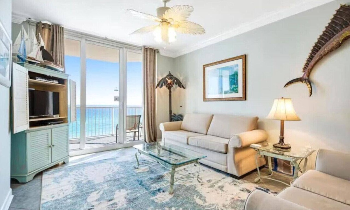 Navarre Beach Apartment | Escape to Paradise: Beautiful 3 bedroom Summerwind Condo! Located directly on the Gulf!